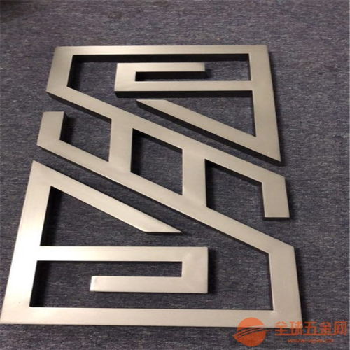 仿古鋁窗花酒店客廳裝飾木色鋁窗花格設計新亮點