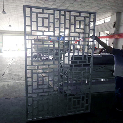 德興小餐館的仿古時(shí)尚鋁合金鋁窗花 融合傳統(tǒng)與現(xiàn)代的裝飾藝術(shù)